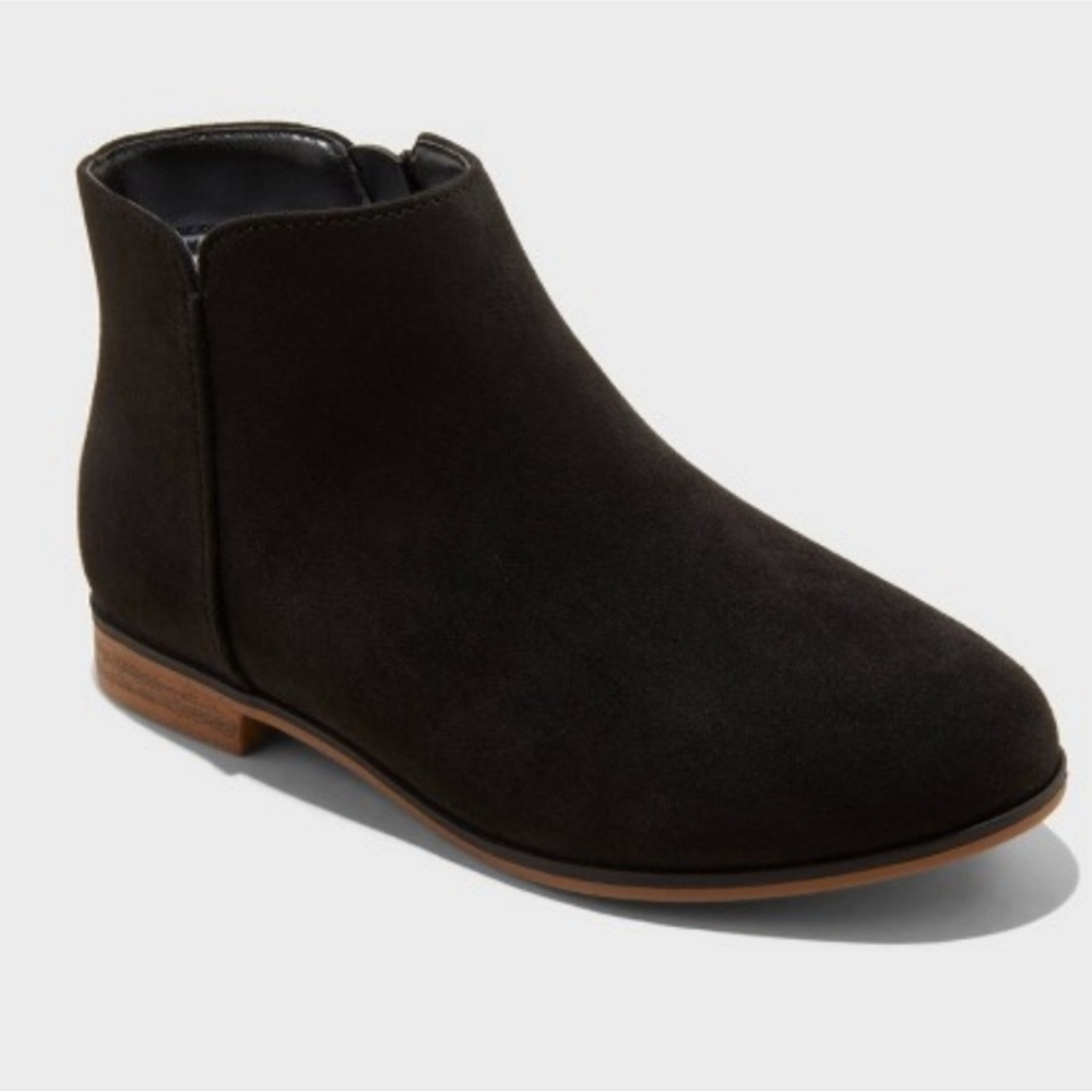 Cat & Jack ankle boot- size 1